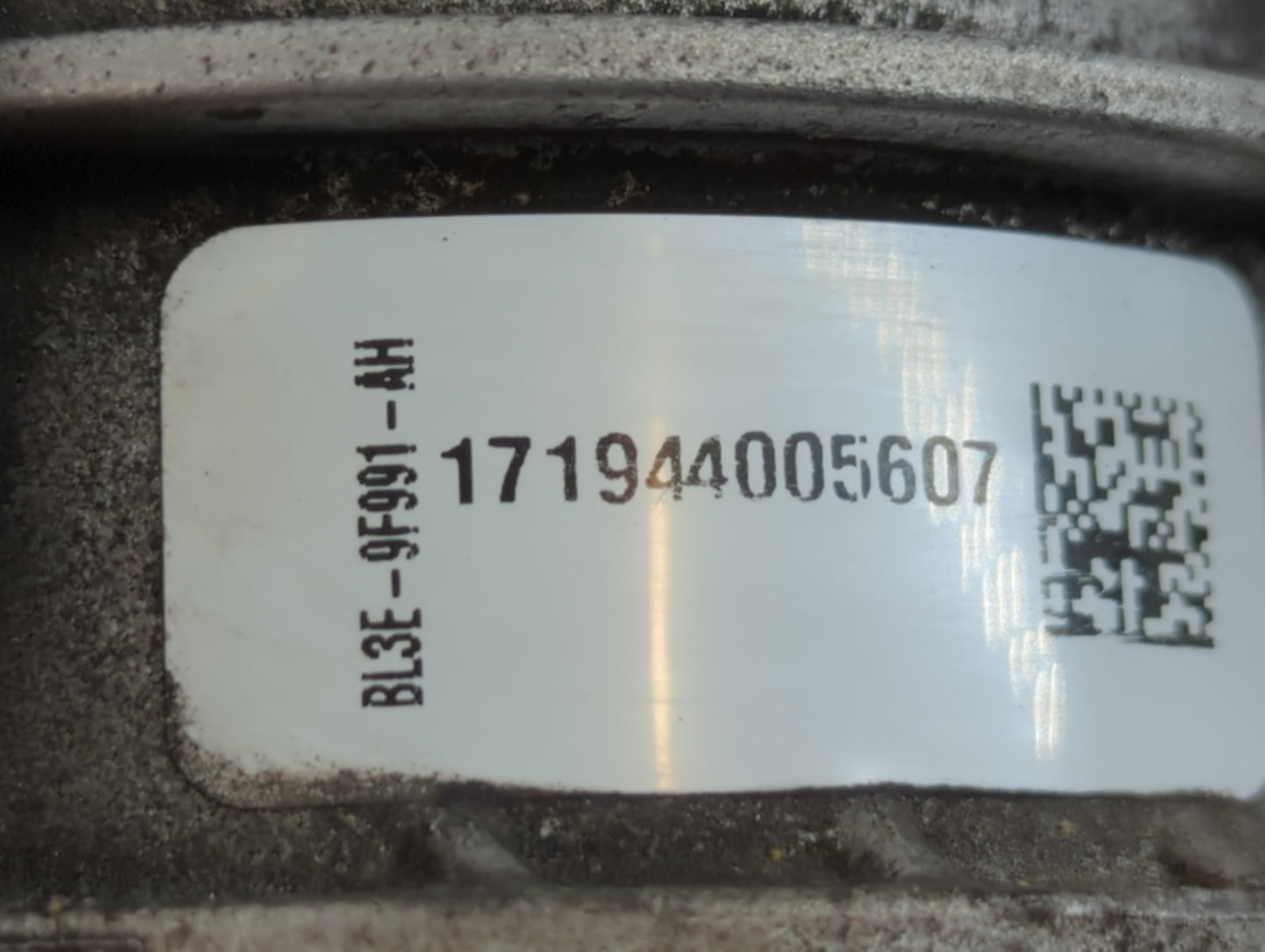 2015-2017 Lincoln Navigator Throttle Body P/N:BL3T-9F991-AH Fits Fits 2011 2012 2013 2014 2015 2016 2017 2018 2019 OEM Used 