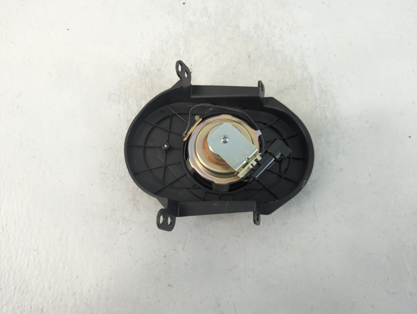 2016 Lincoln Town Car Speaker/subwoofer - Oemusedautoparts1.com