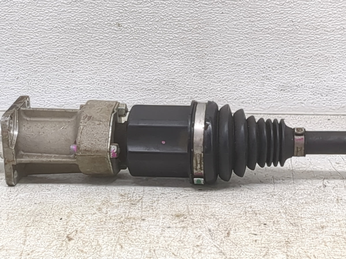 2016 Maserati Ghibli Axle Shaft Front Driver Cv C/v - Oemusedautoparts1.com