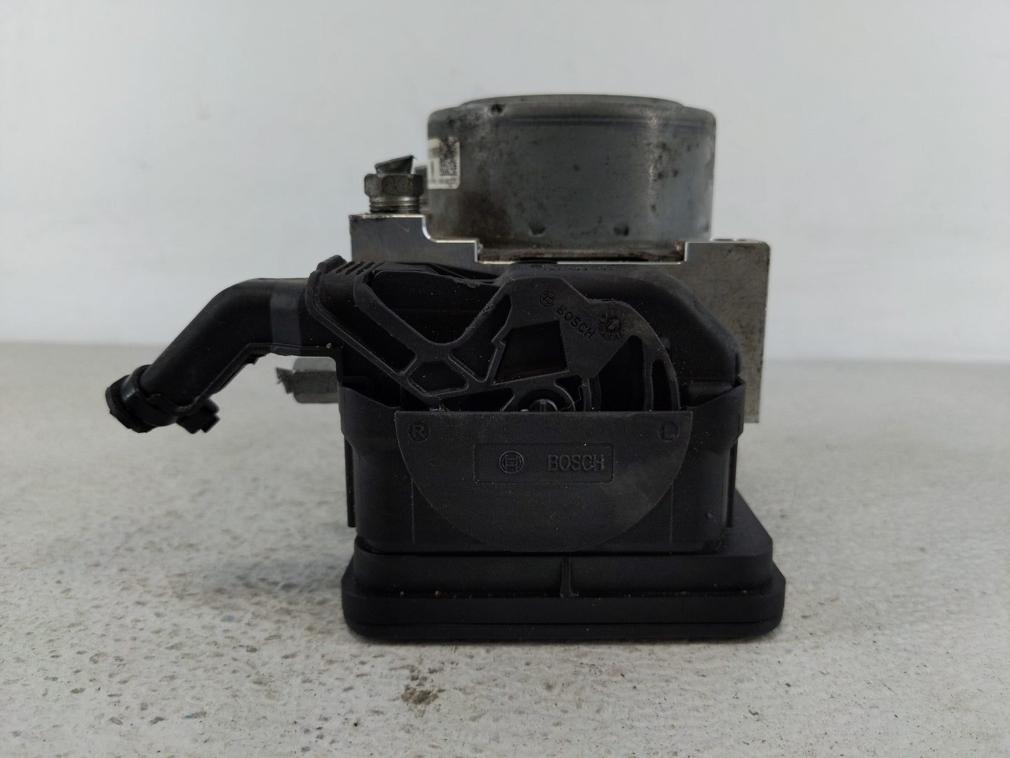 2014-2016 Mazda 3 ABS Pump Control Module Replacement P/N:ESC K1900 Fits Fits 2014 2015 2016 OEM Used Auto Parts - Oemusedau