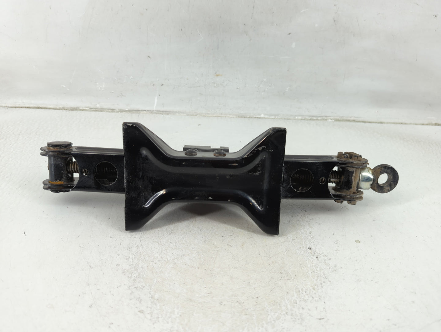 2016 Mazda 3 Spare Scissor Car Jack - Oemusedautoparts1.com