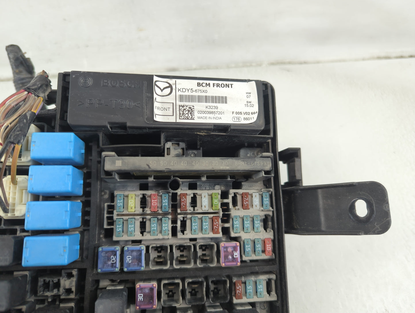 2014-2016 Mazda 3 Fusebox Fuse Box Panel Relay Module P/N:KDY5-675X0 Fits Fits 2014 2015 2016 OEM Used Auto Parts - Oemuseda