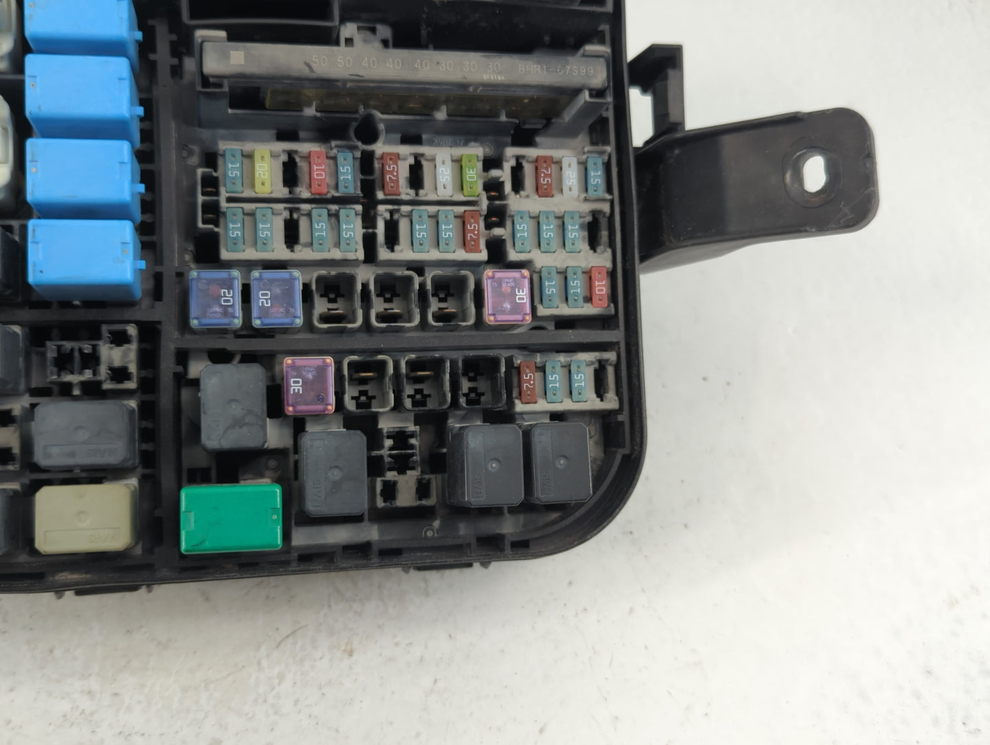 2014-2016 Mazda 3 Fusebox Fuse Box Panel Relay Module P/N:KDY5-675X0 Fits Fits 2014 2015 2016 OEM Used Auto Parts - Oemuseda