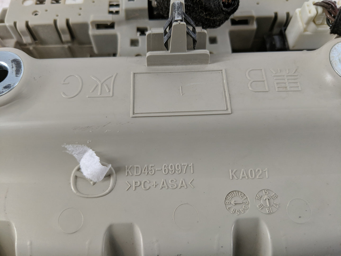 2016 Mazda 3 Overhead Roof Console - Oemusedautoparts1.com