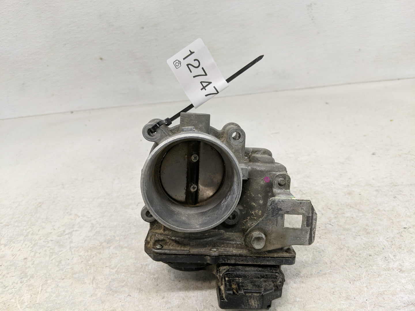 2012-2018 Mazda 3 Throttle Body Fits Fits 2012 2013 2014 2015 2016 2017 2018 OEM Used Auto Parts - Oemusedautoparts1.com