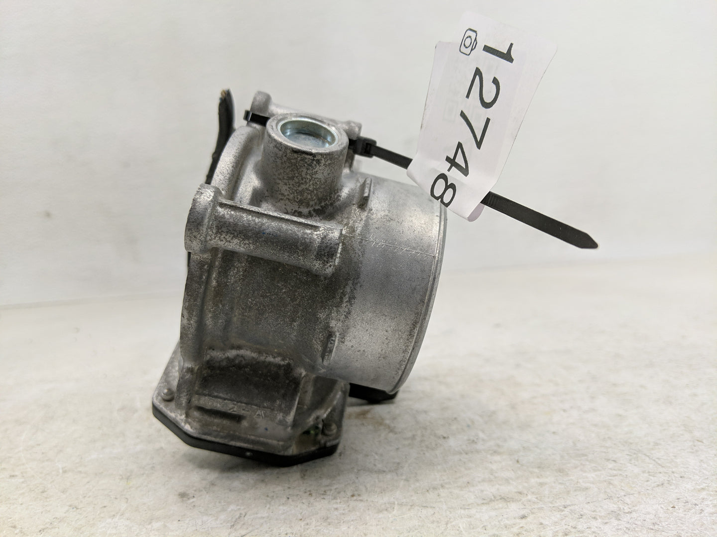 2012-2018 Mazda 3 Throttle Body Fits Fits 2012 2013 2014 2015 2016 2017 2018 OEM Used Auto Parts - Oemusedautoparts1.com