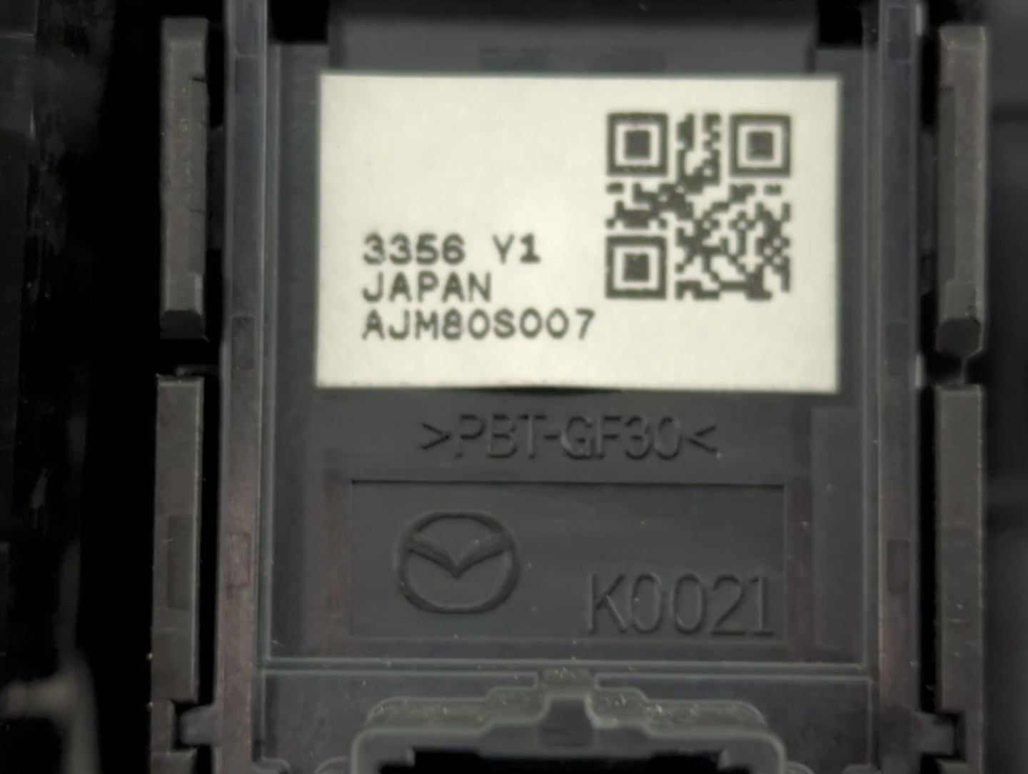 2016-2018 Mazda 3 Radio Control Panel - Oemusedautoparts1.com