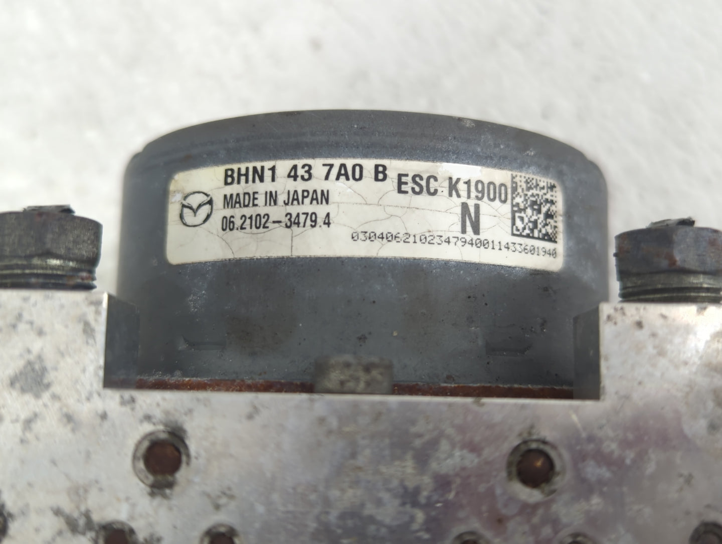 2016 Mazda 3 ABS Pump Control Module Replacement P/N:BHN1 43 7A0 B Fits OEM Used Auto Parts - Oemusedautoparts1.com
