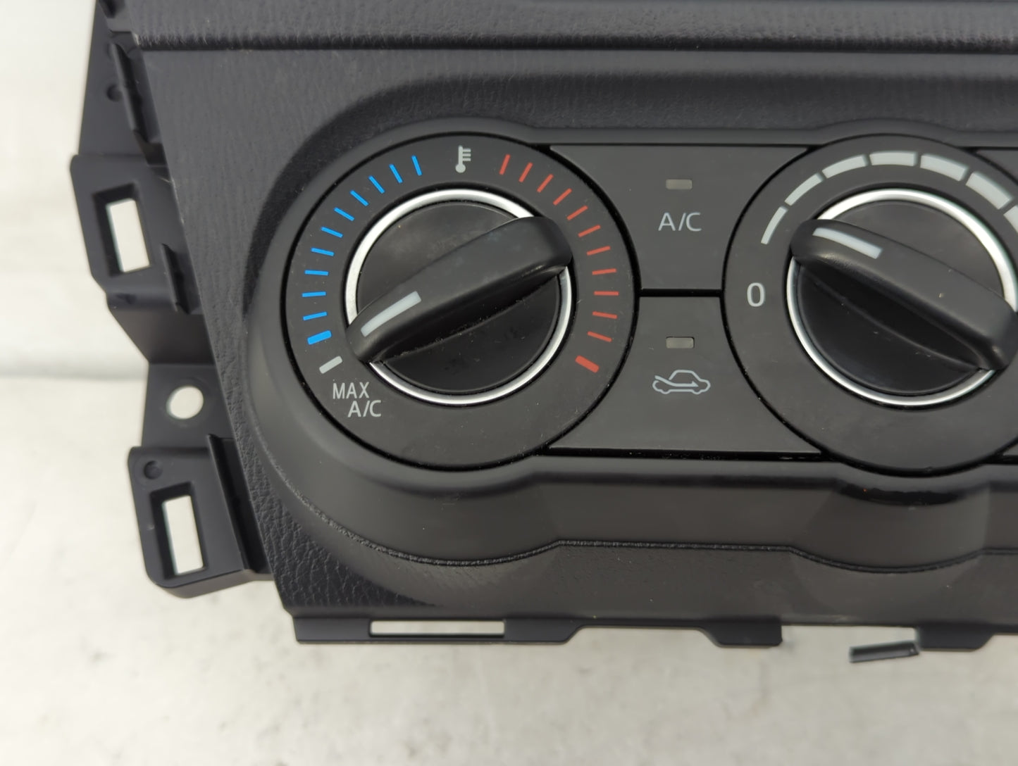 2014-2016 Mazda 3 Climate Control Module Temperature AC/Heater Replacement P/N:BHP161190B Fits Fits 2014 2015 2016 OEM Used 