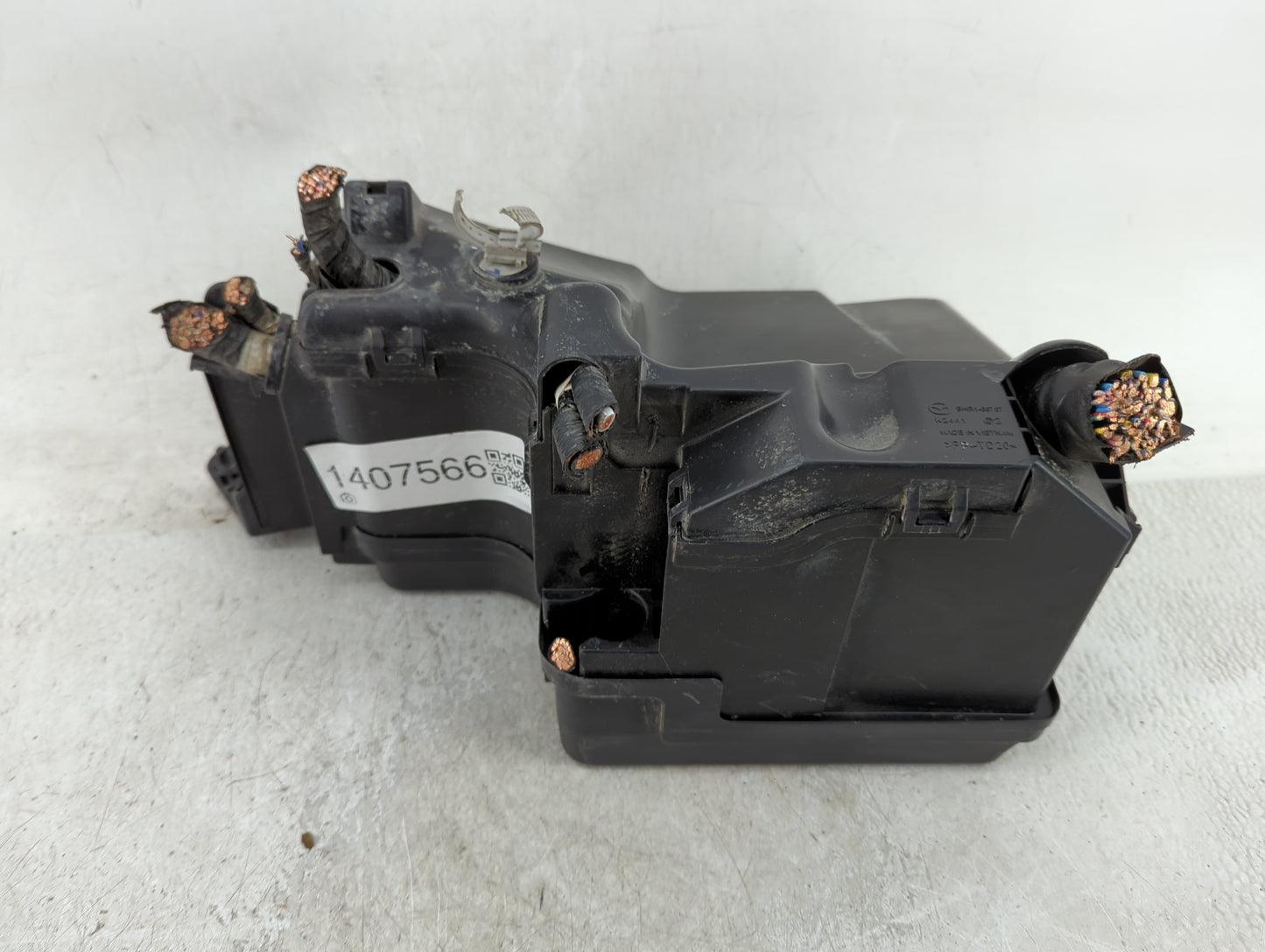 2014-2016 Mazda 3 Fusebox Fuse Box Panel Relay Module Fits Fits 2014 2015 2016 OEM Used Auto Parts - Oemusedautoparts1.com