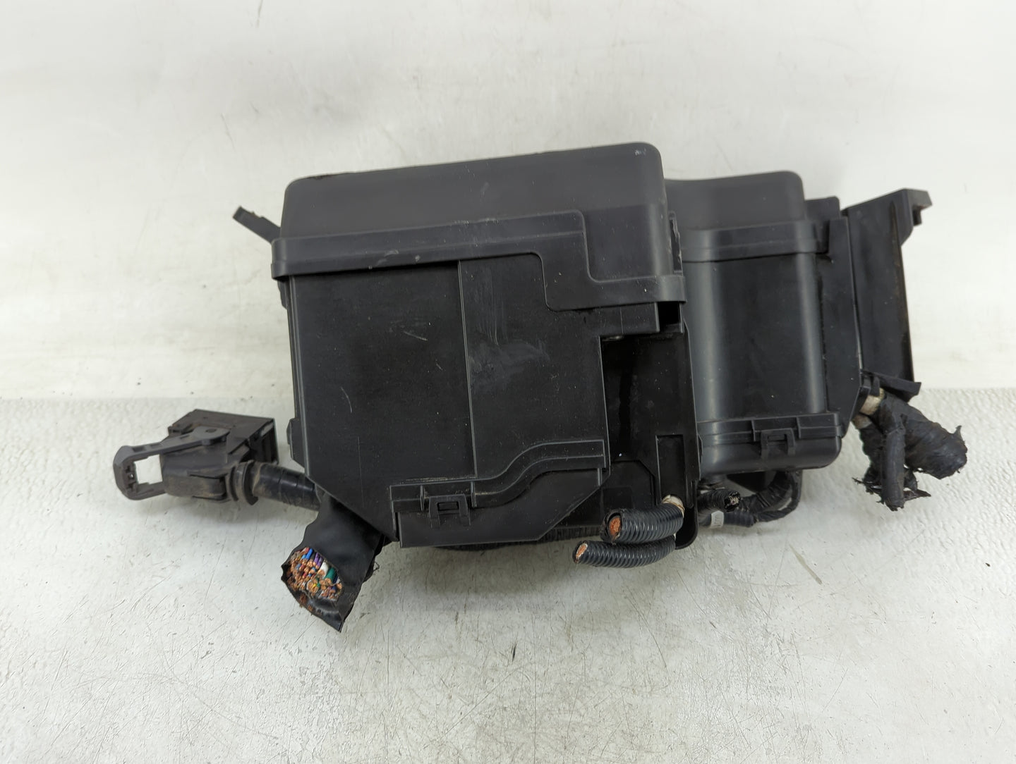 2014-2016 Mazda 3 Fusebox Fuse Box Panel Relay Module Fits Fits 2014 2015 2016 OEM Used Auto Parts - Oemusedautoparts1.com