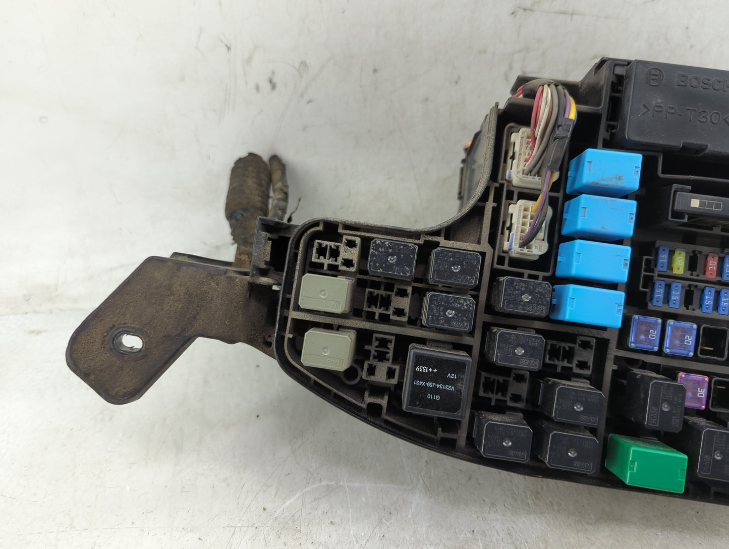 2014-2016 Mazda 3 Fusebox Fuse Box Panel Relay Module P/N:BHR1-67S99 Fits Fits 2014 2015 2016 OEM Used Auto Parts - Oemuseda