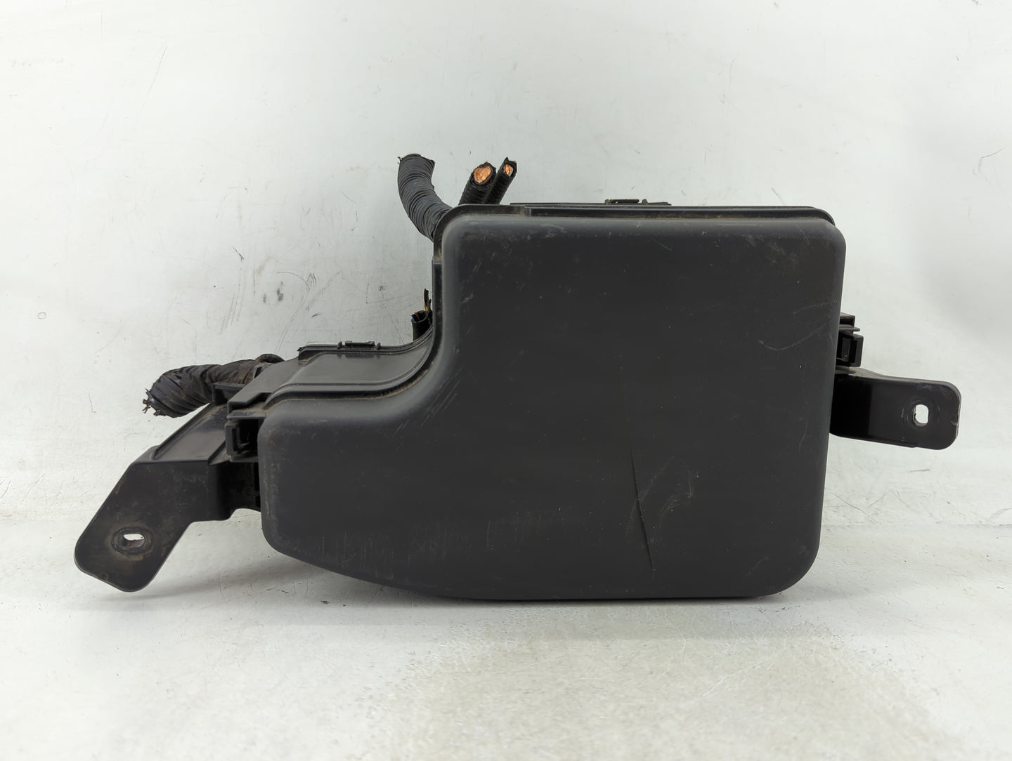 2014-2016 Mazda 3 Fusebox Fuse Box Panel Relay Module P/N:KDY5-675X0 Fits Fits 2014 2015 2016 OEM Used Auto Parts - Oemuseda