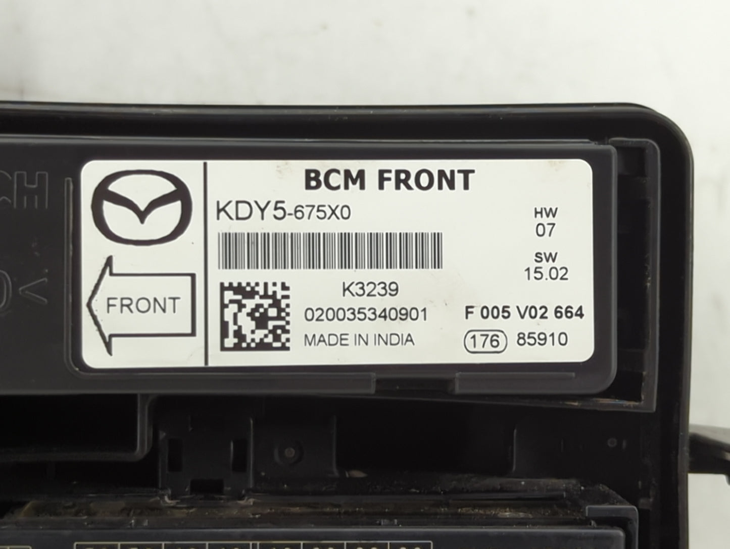 2014-2016 Mazda 3 Fusebox Fuse Box Panel Relay Module P/N:KDY5-675X0 Fits Fits 2014 2015 2016 OEM Used Auto Parts - Oemuseda