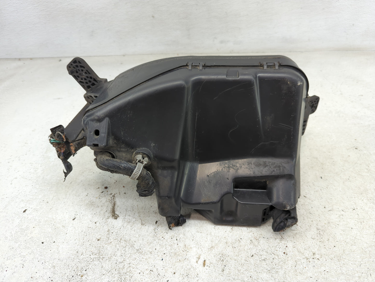 2014-2016 Mazda 3 Fusebox Fuse Box Panel Relay Module P/N:KD45-675X0 BHR1-66761 Fits Fits 2014 2015 2016 OEM Used Auto Parts