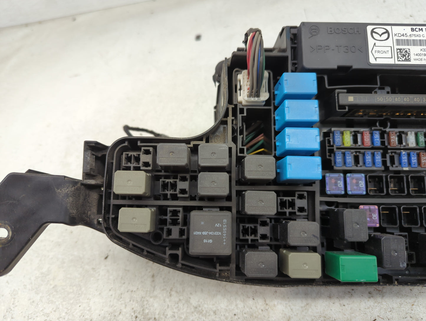 2014-2016 Mazda 3 Fusebox Fuse Box Panel Relay Module P/N:KD45-675X0 Fits Fits 2014 2015 2016 OEM Used Auto Parts - Oemuseda