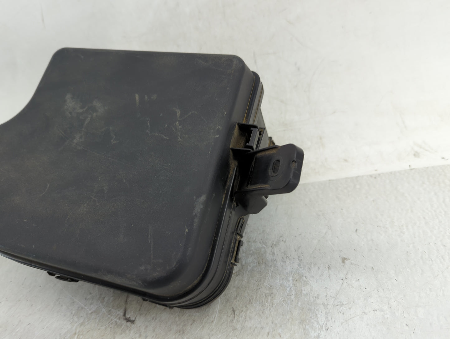 2014-2016 Mazda 3 Fusebox Fuse Box Panel Relay Module Fits Fits 2014 2015 2016 OEM Used Auto Parts - Oemusedautoparts1.com