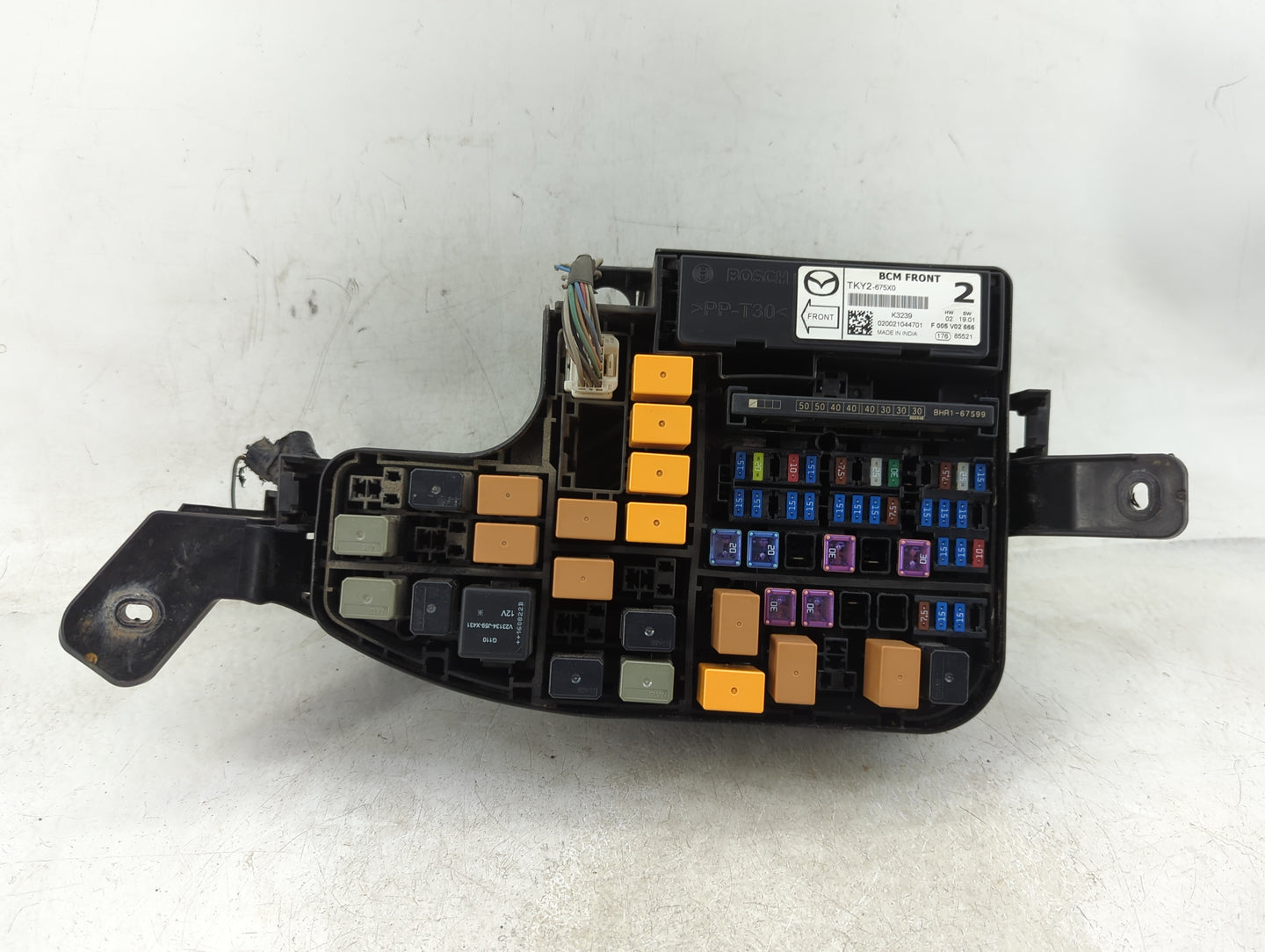 2014-2016 Mazda 3 Fusebox Fuse Box Panel Relay Module P/N:TKY2-675X0 Fits Fits 2014 2015 2016 OEM Used Auto Parts - Oemuseda