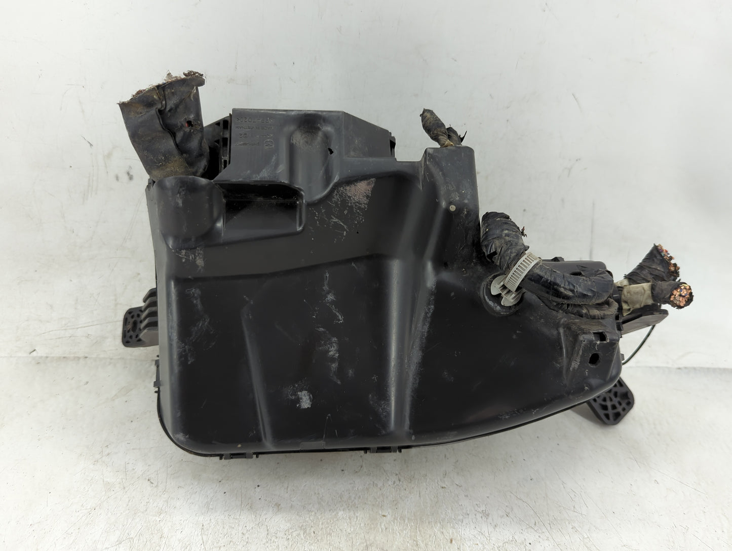 2014-2016 Mazda 3 Fusebox Fuse Box Panel Relay Module P/N:TKY2-675X0 Fits Fits 2014 2015 2016 OEM Used Auto Parts - Oemuseda