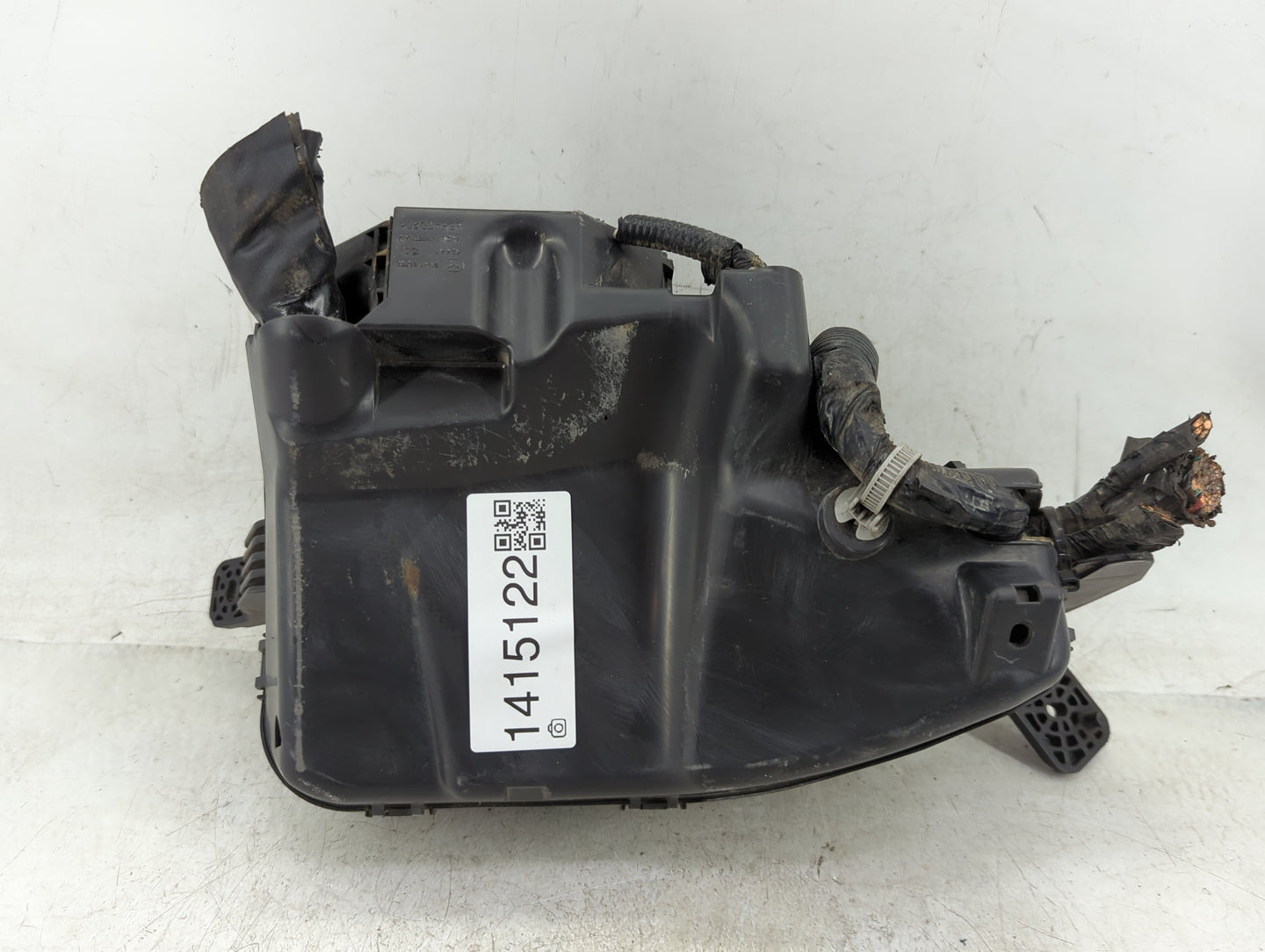 2014-2016 Mazda 3 Fusebox Fuse Box Panel Relay Module P/N:KD45-675X0 C Fits Fits 2014 2015 2016 OEM Used Auto Parts - Oemuse