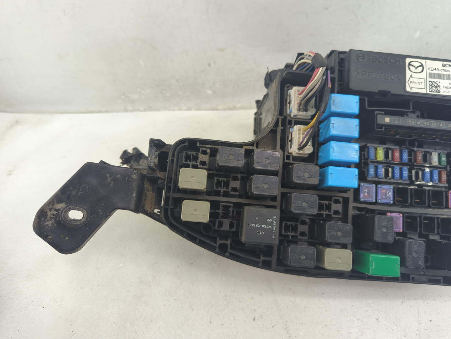2014-2016 Mazda 3 Fusebox Fuse Box Panel Relay Module P/N:KD45-675X0 Fits Fits 2014 2015 2016 OEM Used Auto Parts - Oemuseda