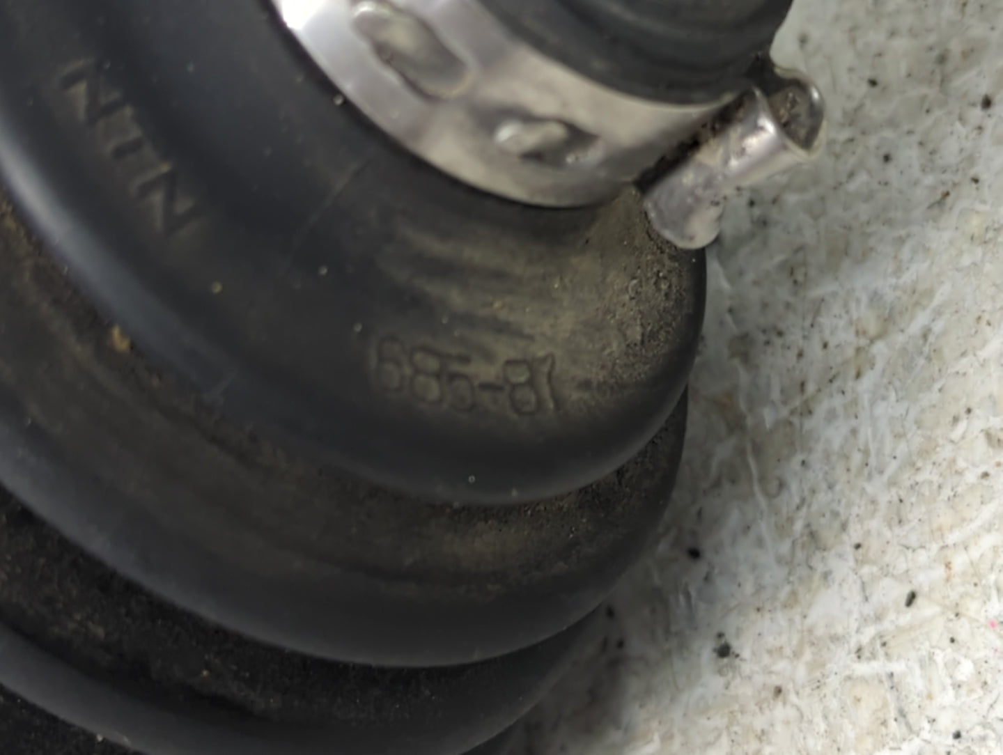 2014-2018 Mazda 3 Axle Shaft Front Passenger Cv C/v - Oemusedautoparts1.com
