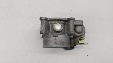 2012-2018 Mazda 3 Throttle Body P/N:13 640 A 640 K4238 1R24, 640 K4238 6R26, 13 640 B Fits Fits 2012 2013 2014 2015 2016 2017 2018 OEM Used Auto Parts