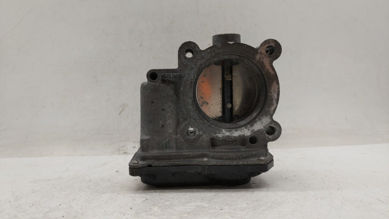 2012-2014 Mazda 3 Throttle Body P/N:PE01 13 640 A PE01 13 640 B, 152009S18, 640 K4238 6R26 Fits Fits 2012 2013 2014 OEM Used
