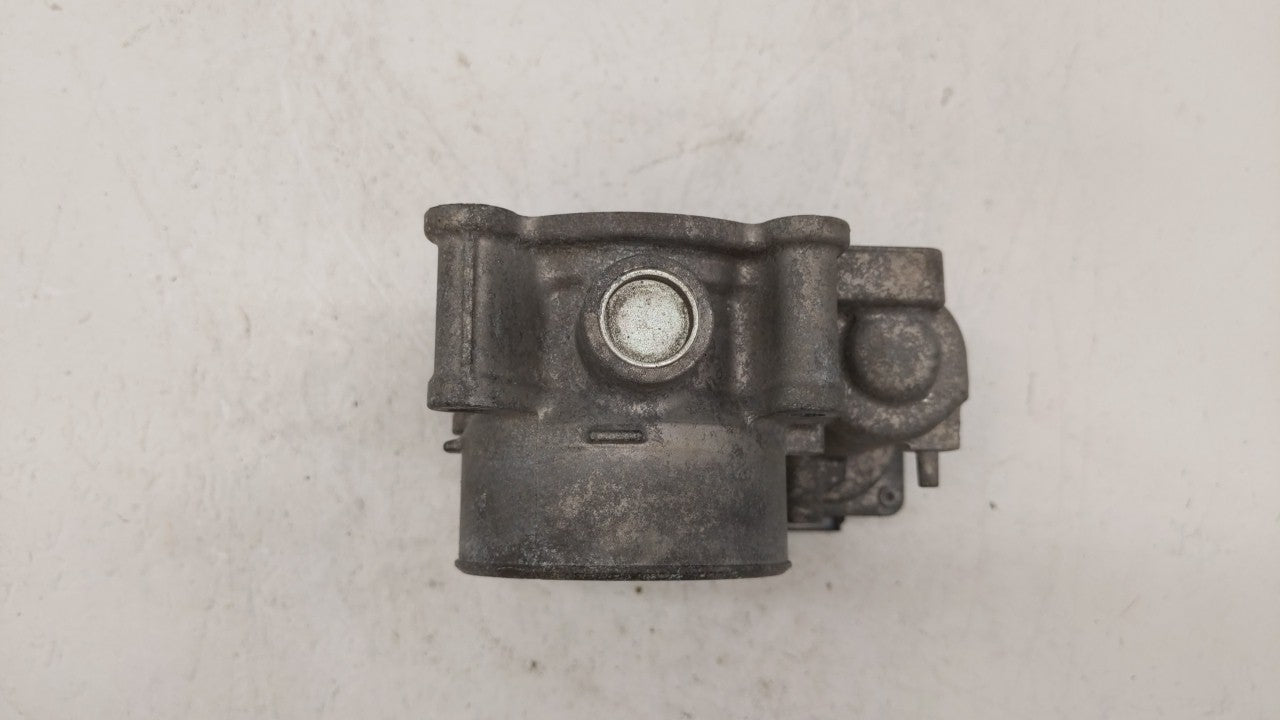 2012-2014 Mazda 3 Throttle Body P/N:PE01 13 640 A PE01 13 640 B, 152009S18, 640 K4238 6R26 Fits Fits 2012 2013 2014 OEM Used