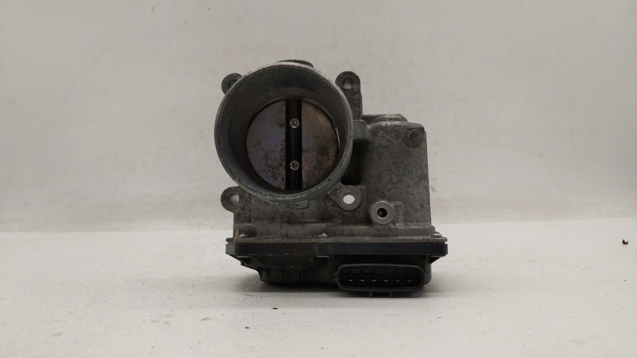 2012-2014 Mazda 3 Throttle Body P/N:PE01 13 640 A PE01 13 640 B, 152009S18, 640 K4238 6R26 Fits Fits 2012 2013 2014 OEM Used