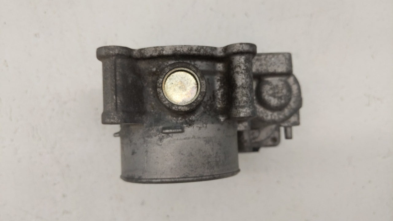 2012-2014 Mazda 3 Throttle Body P/N:PE01 13 640 A PE01 13 640 B, 152009S18, 640 K4238 6R26 Fits Fits 2012 2013 2014 OEM Used