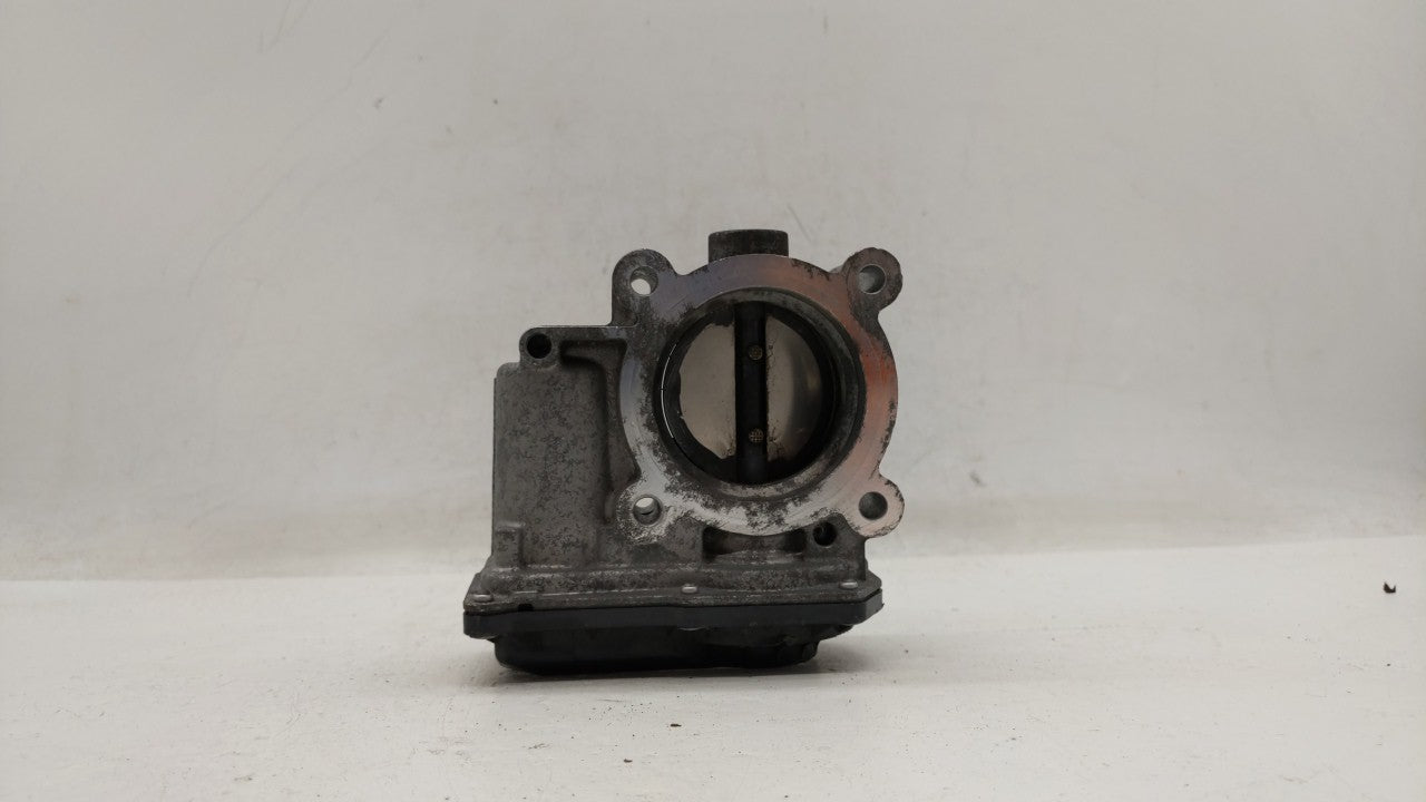 2012-2014 Mazda 3 Throttle Body P/N:PE01 13 640 A PE01 13 640 B, 152009S18, 640 K4238 6R26 Fits Fits 2012 2013 2014 OEM Used