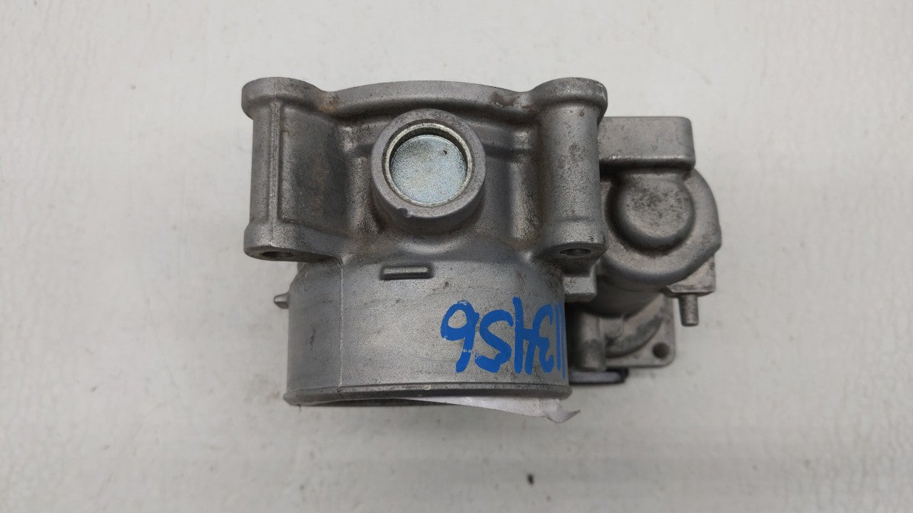 2012-2014 Mazda 3 Throttle Body P/N:PE01 13 640 A PE01 13 640 B, 152009S18, 640 K4238 6R26 Fits Fits 2012 2013 2014 OEM Used