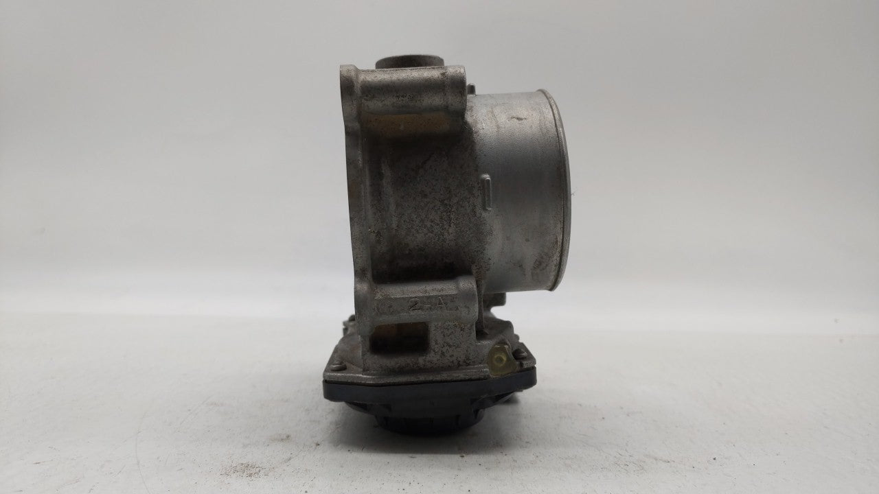 2012-2014 Mazda 3 Throttle Body P/N:PE01 13 640 A PE01 13 640 B, 152009S18, 640 K4238 6R26 Fits Fits 2012 2013 2014 OEM Used