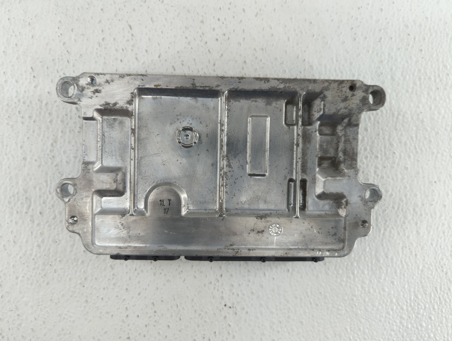 2017-2018 Mazda 3 PCM Engine Control Computer ECU ECM PCU OEM P/N:PSAP 18 881 PY9W 18 881A, PY9W 18 881 Fits Fits 2016 2017 