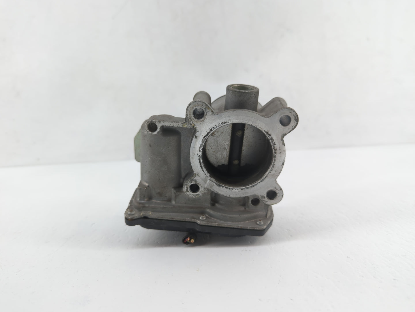 2012-2014 Mazda 3 Throttle Body P/N:13 640 PE01 13 640 A, 640 K4238 4U26, 640 K4238 9T06, PE01 13 640 B Fits Fits 2012 2013 