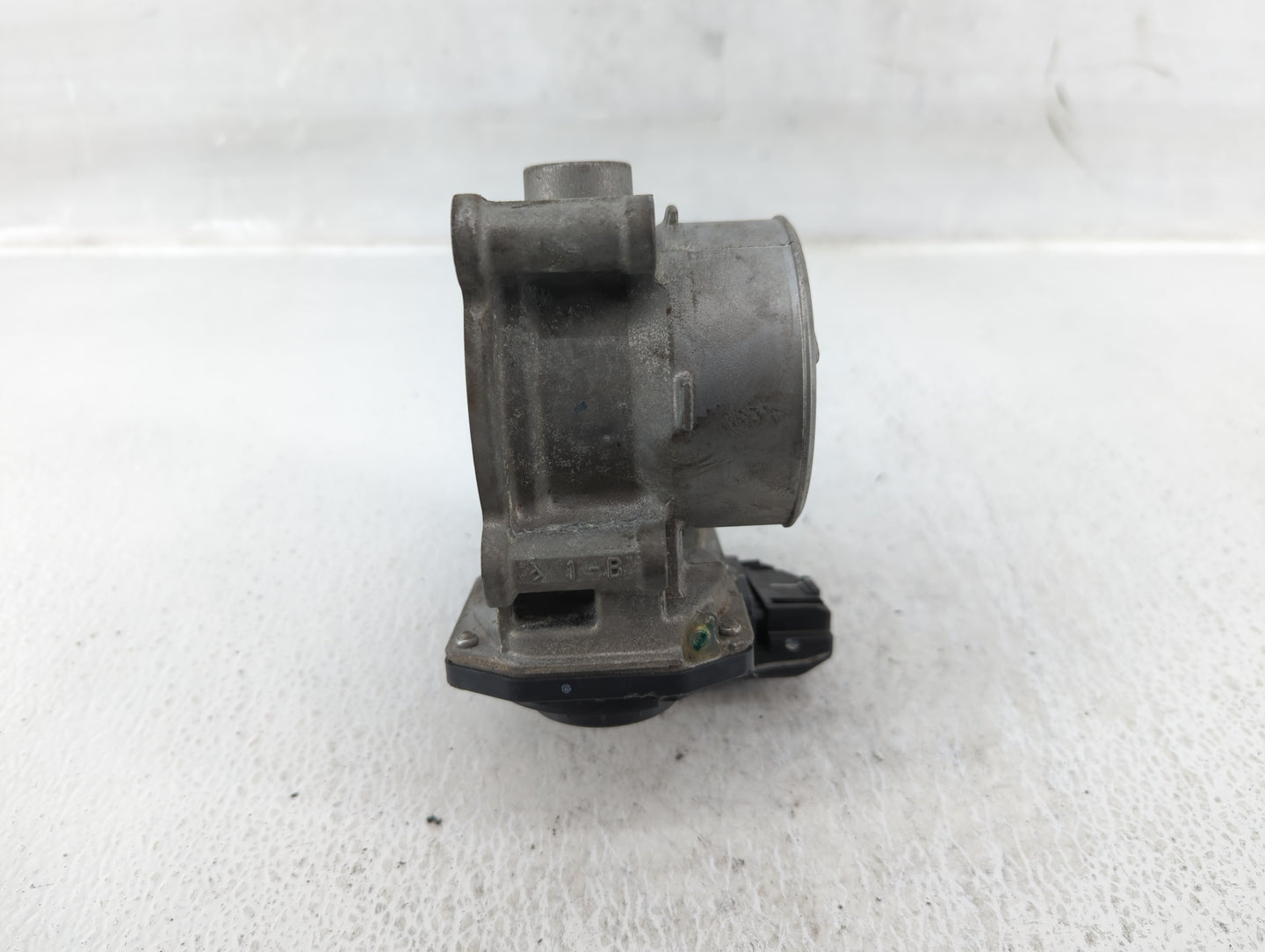 2012-2018 Mazda 3 Throttle Body P/N:1931 00041 Fits Fits 2012 2013 2014 2015 2016 2017 2018 OEM Used Auto Parts - Oemusedaut