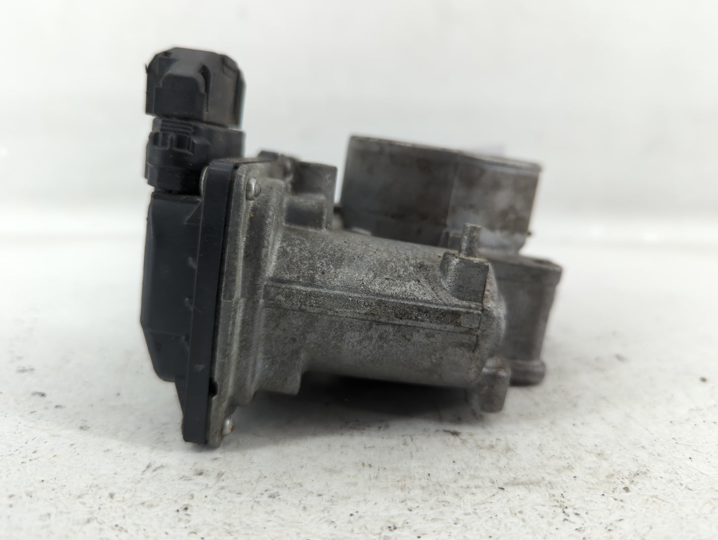 2012-2018 Mazda 3 Throttle Body P/N:152002T09 Fits Fits 2012 2013 2014 2015 2016 2017 2018 OEM Used Auto Parts - Oemusedauto