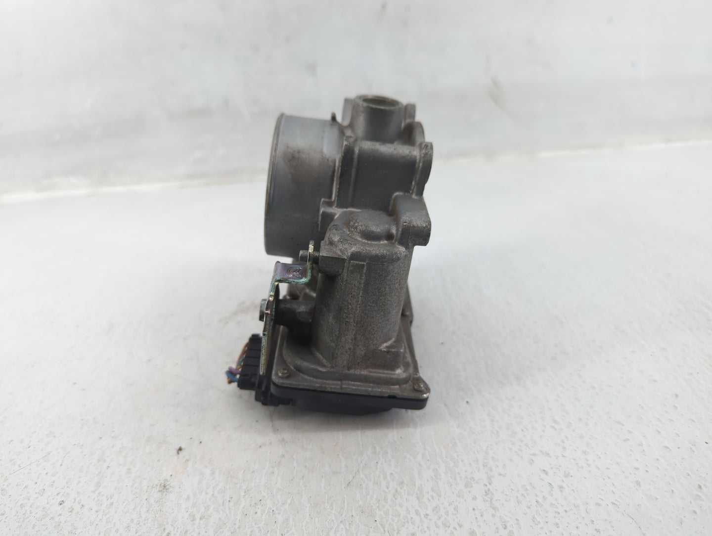 2012-2018 Mazda 3 Throttle Body P/N:163001T06, 152001S08 Fits Fits 2012 2013 2014 2015 2016 2017 2018 OEM Used Auto Parts - 