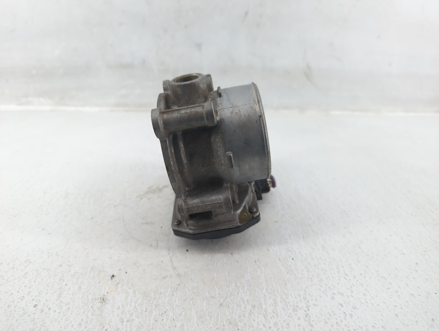 2012-2018 Mazda 3 Throttle Body P/N:163001T06, 152001S08 Fits Fits 2012 2013 2014 2015 2016 2017 2018 OEM Used Auto Parts - 