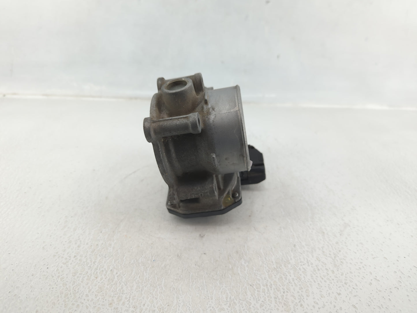 2012-2018 Mazda 3 Throttle Body P/N:152009S01 Fits Fits 2012 2013 2014 2015 2016 2017 2018 OEM Used Auto Parts - Oemusedauto