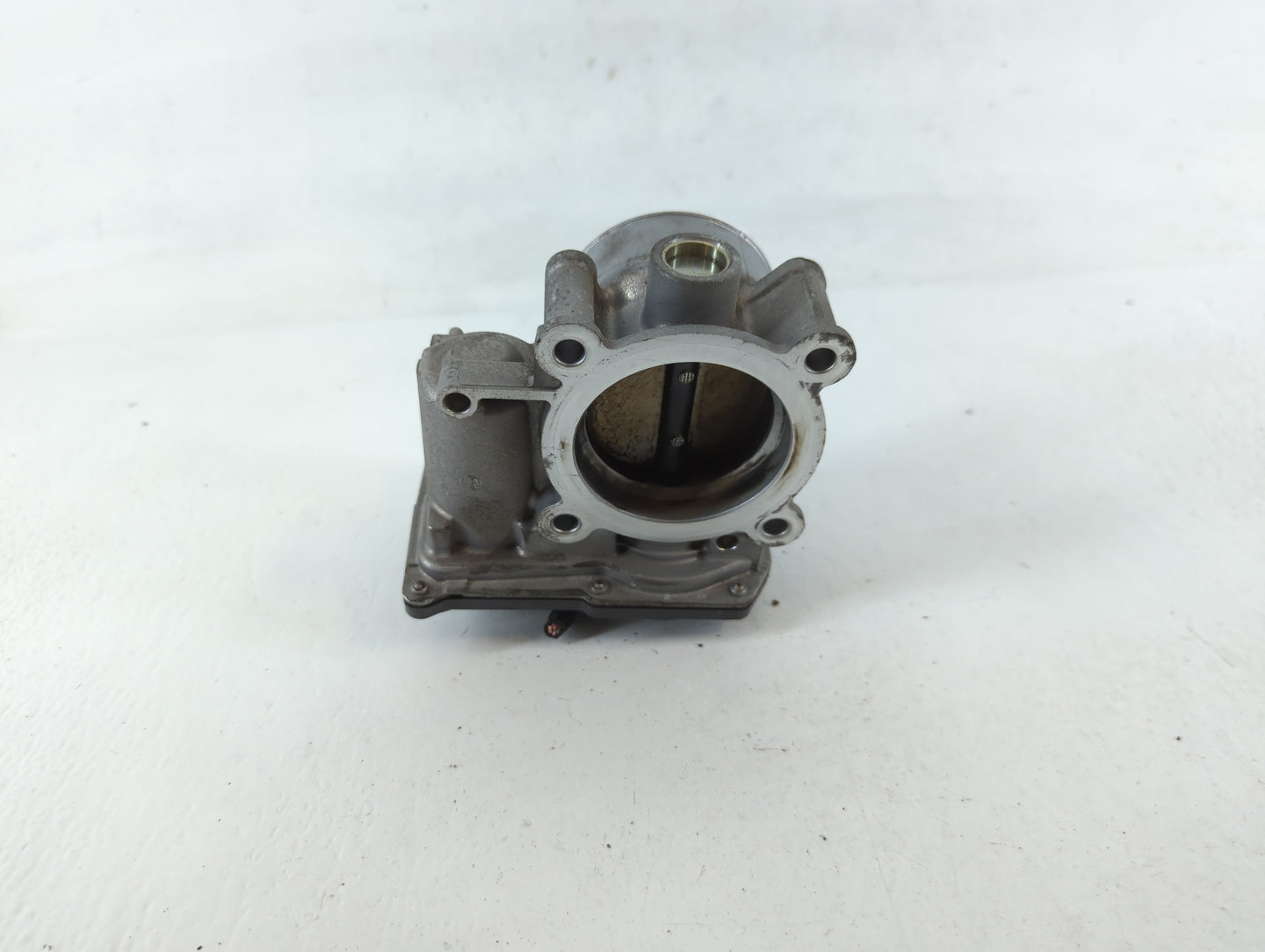 2012-2018 Mazda 3 Throttle Body P/N:C3192 12S03 13 640 B Fits Fits 2012 2013 2014 2015 2016 2017 2018 OEM Used Auto Parts - 