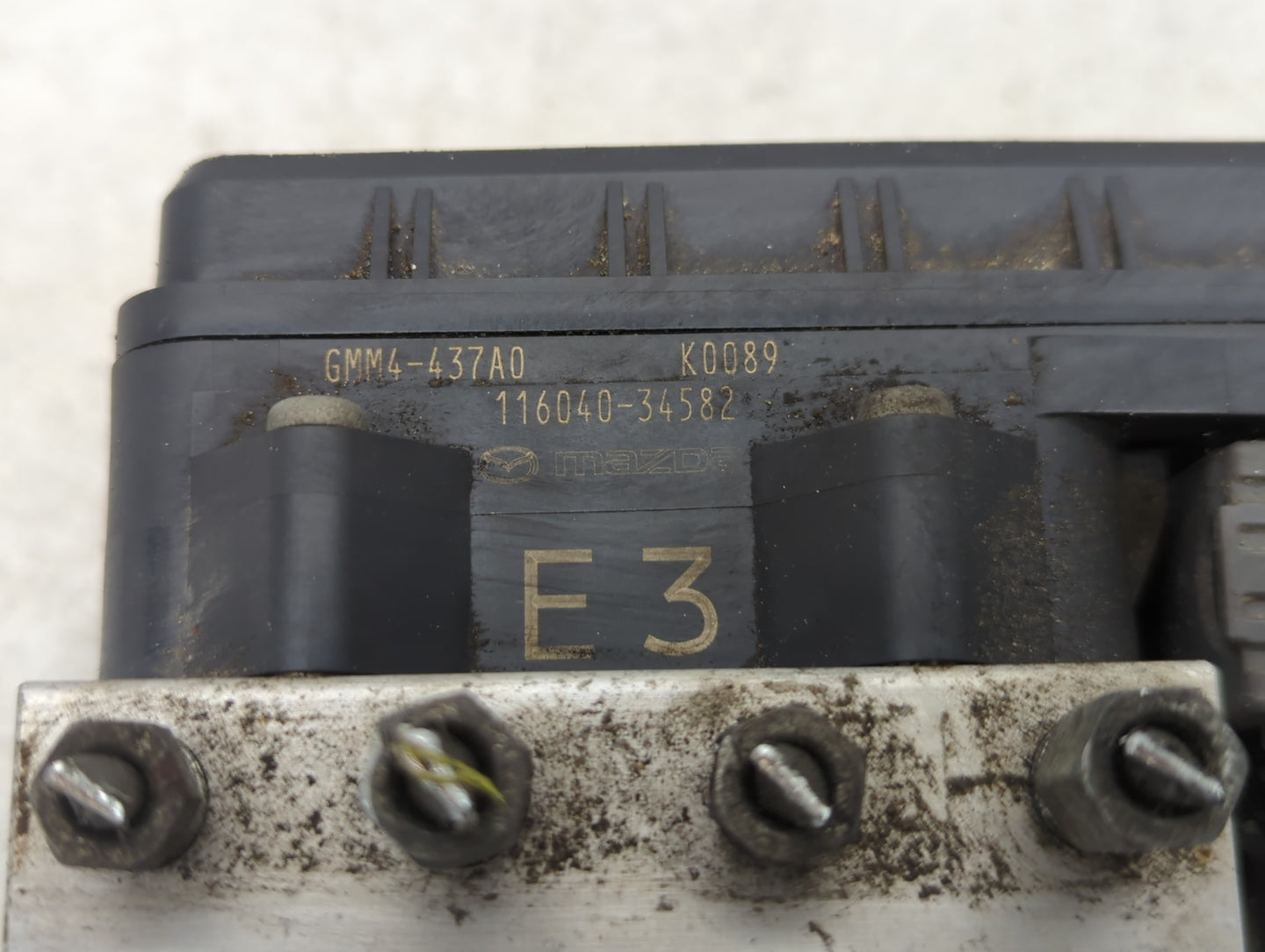 2016 Mazda 6 ABS Pump Control Module Replacement P/N:GMM4-437A0 116040-34582 Fits OEM Used Auto Parts - Oemusedautoparts1.co