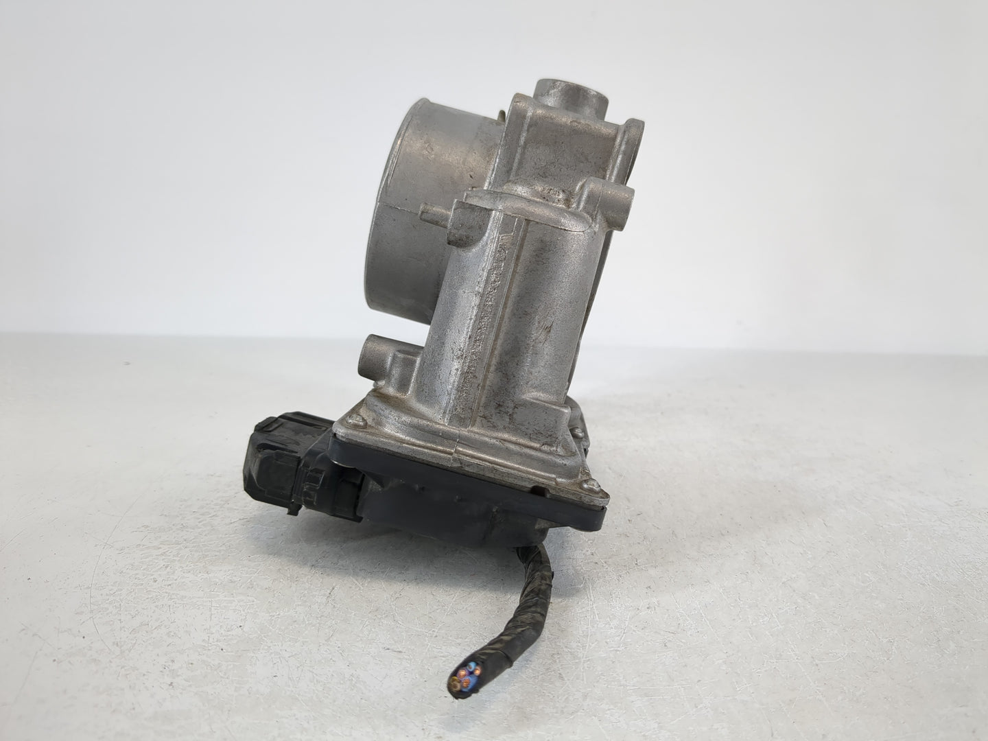 2014-2017 Mazda 6 Throttle Body P/N:1831 C0292 Fits Fits 2014 2015 2016 2017 2018 OEM Used Auto Parts - Oemusedautoparts1.co