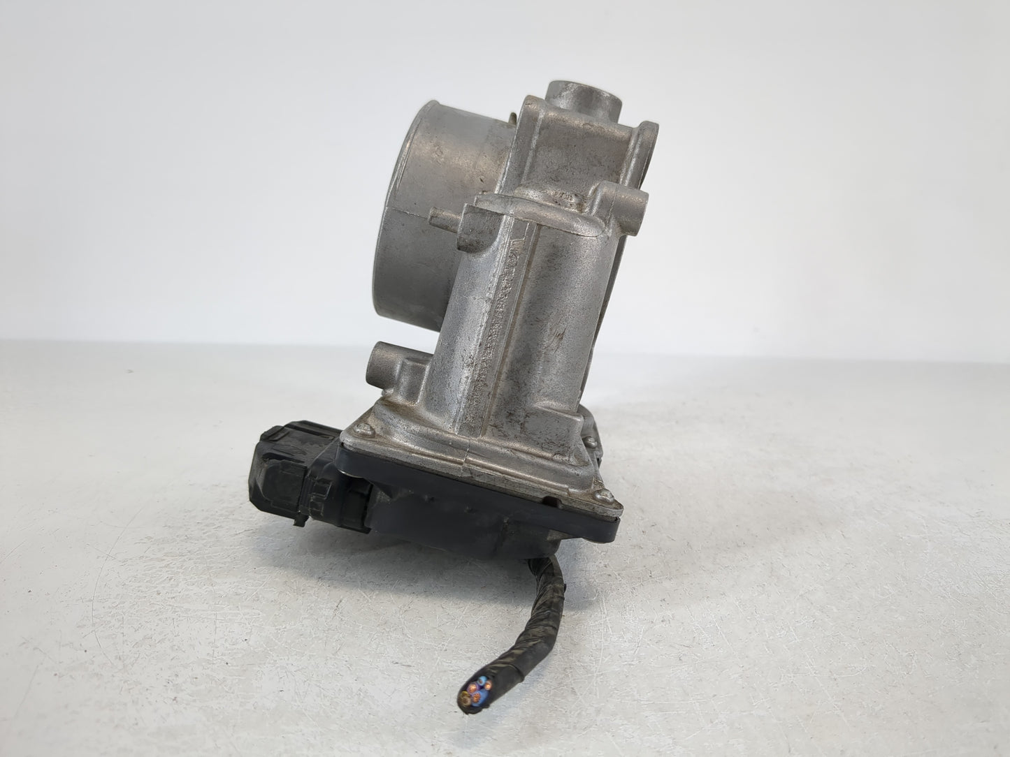 2014-2017 Mazda 6 Throttle Body P/N:1831 C0292 Fits Fits 2014 2015 2016 2017 2018 OEM Used Auto Parts - Oemusedautoparts1.co