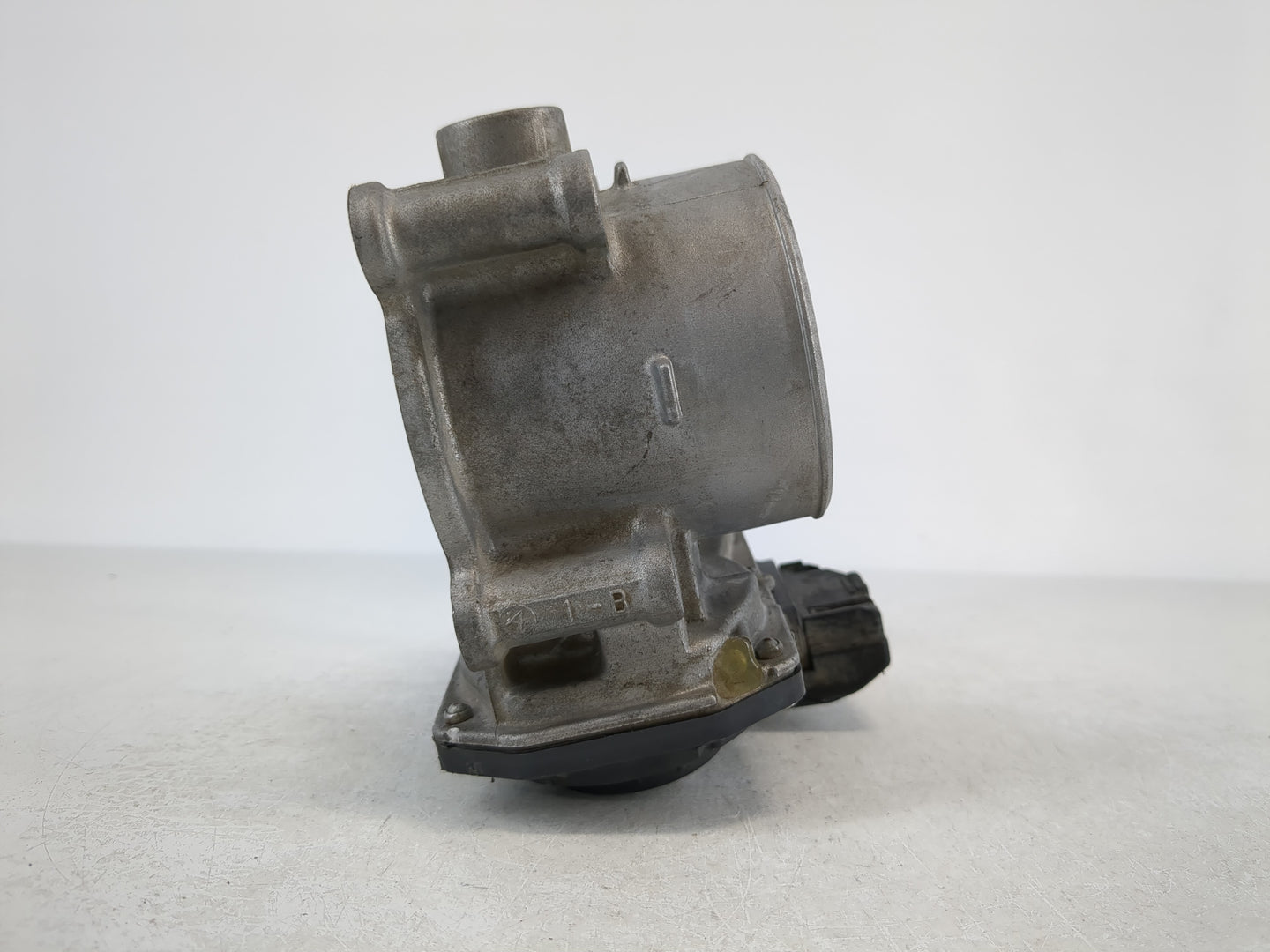 2014-2017 Mazda 6 Throttle Body P/N:1831 C0292 Fits Fits 2014 2015 2016 2017 2018 OEM Used Auto Parts - Oemusedautoparts1.co