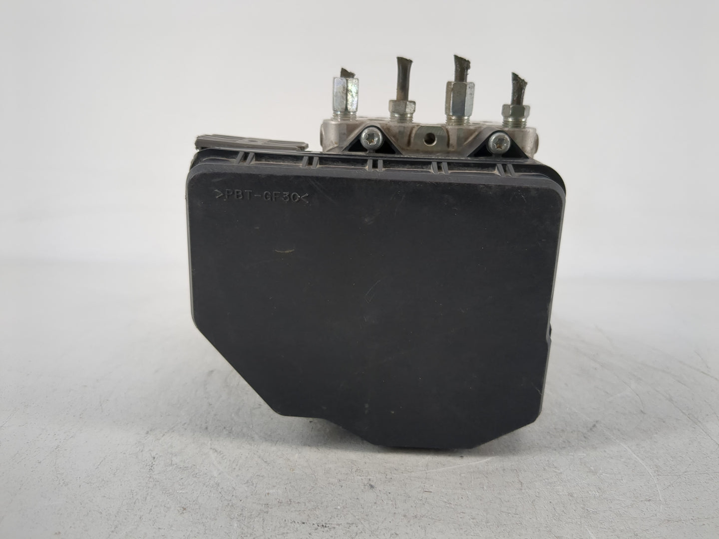2016 Mazda 6 ABS Pump Control Module Replacement P/N:133000-6520 GMM1-437A0 Fits OEM Used Auto Parts - Oemusedautoparts1.com