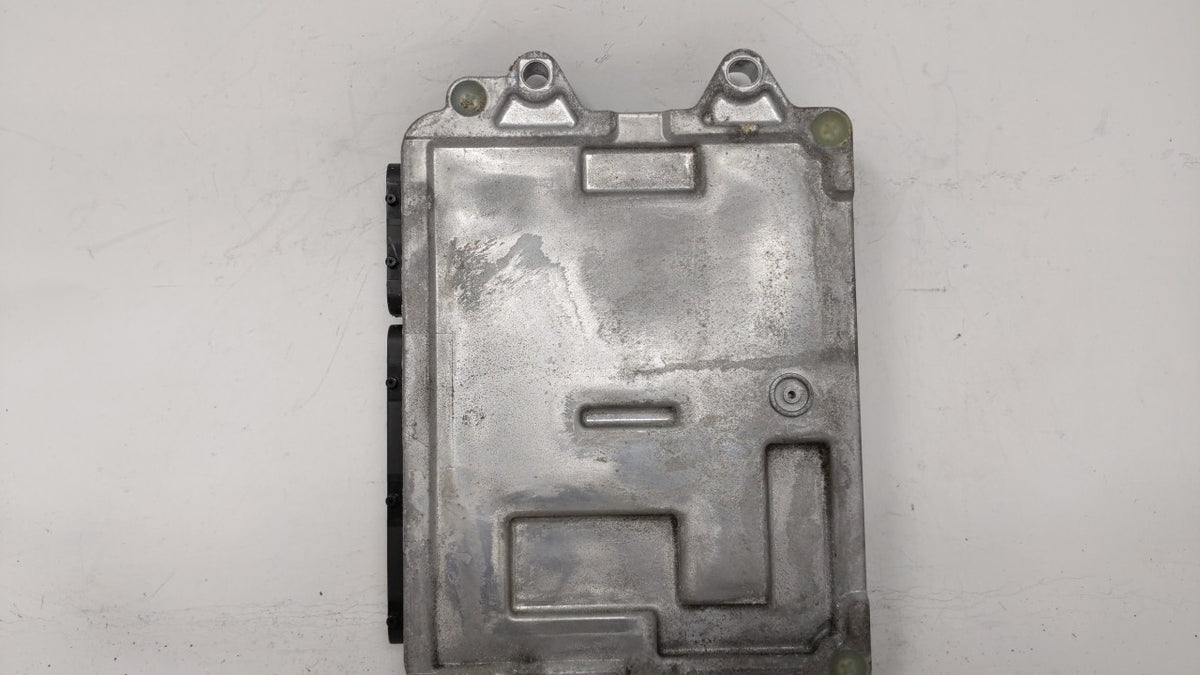 2014-2016 Mazda 6 PCM Engine Control Computer ECU ECM PCU OEM P/N:PY1E 18 881E PY1E 18 881E Fits 2014 2015 2016 OEM Used Aut