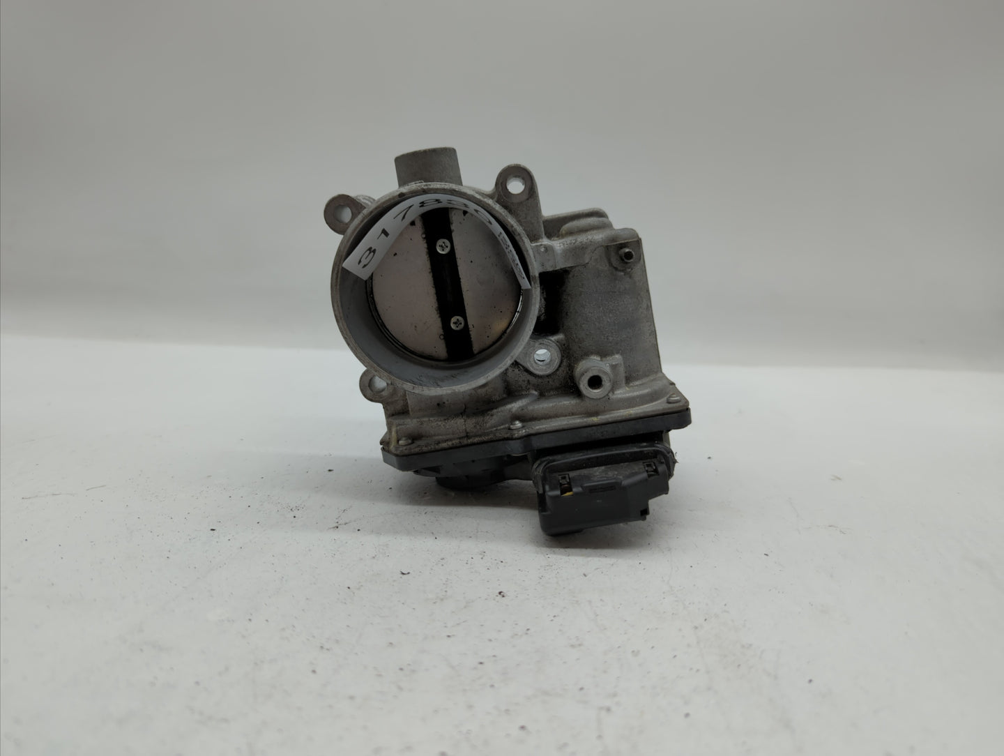 2014 Mazda 6 Throttle Body P/N:PY01 13 640 A Fits OEM Used Auto Parts - Oemusedautoparts1.com