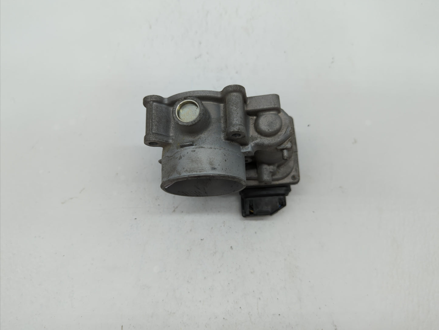 2014 Mazda 6 Throttle Body P/N:PY01 13 640 A Fits OEM Used Auto Parts - Oemusedautoparts1.com